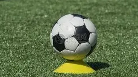 郑钦文77分钟激战夺冠，迈阿密站女单16强晋级成功