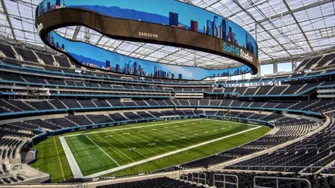 独步足坛的精湛脚法：内马尔当之无愧领航者